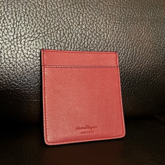 SALE!! Salvatore Ferragamo unisex leather Gancini logo card holder wallet NWB - Picture 6 of 10